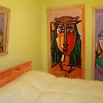 Hotel Elvines